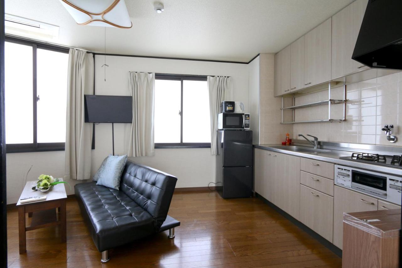 Liz3 Guest House Liz Nakazakicho Осака Екстериор снимка